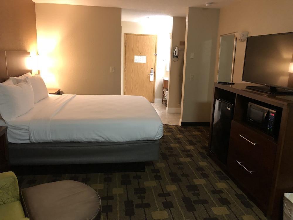 Holiday Inn Express Corning By Ihg Eksteriør bilde