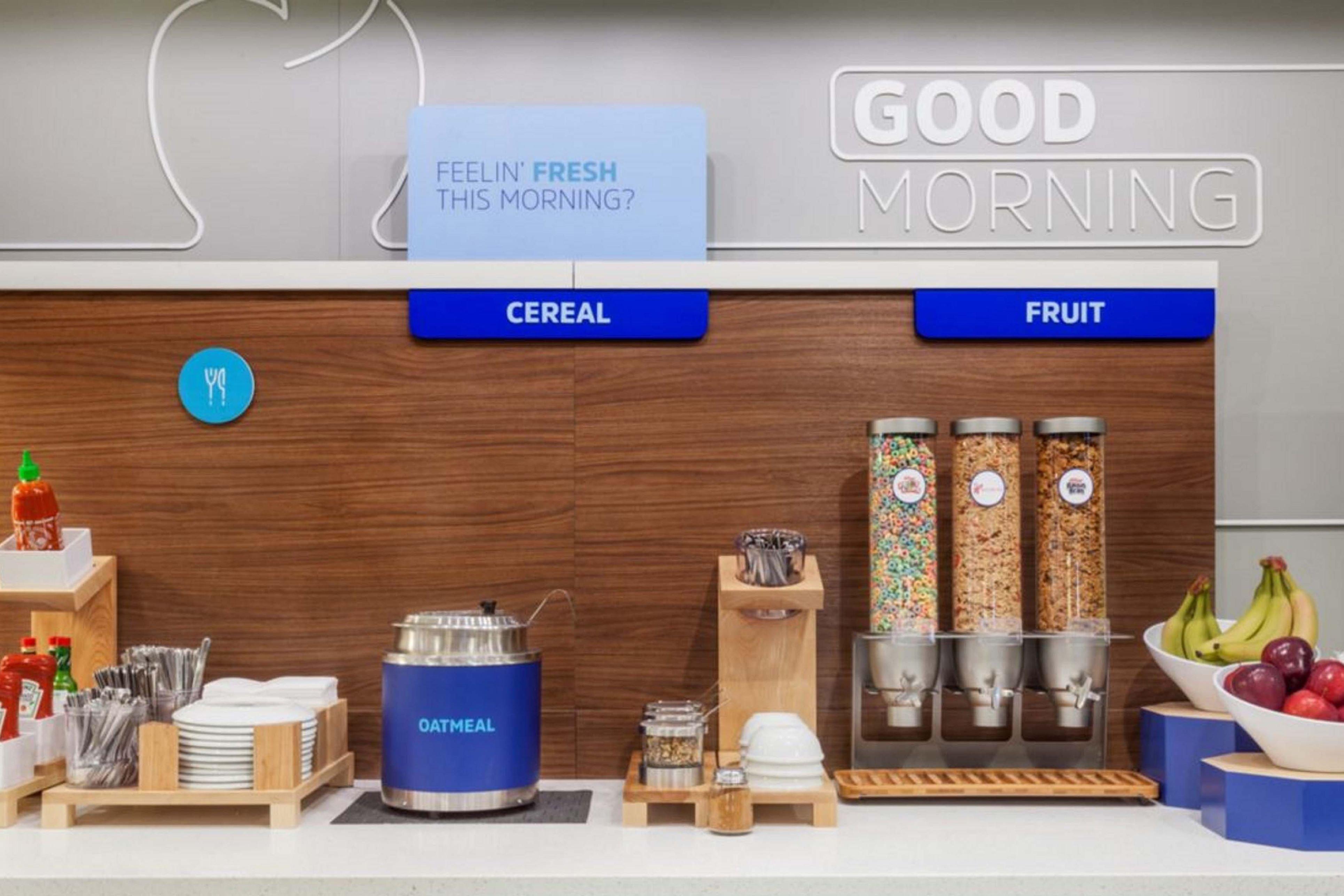 Holiday Inn Express Corning By Ihg Eksteriør bilde