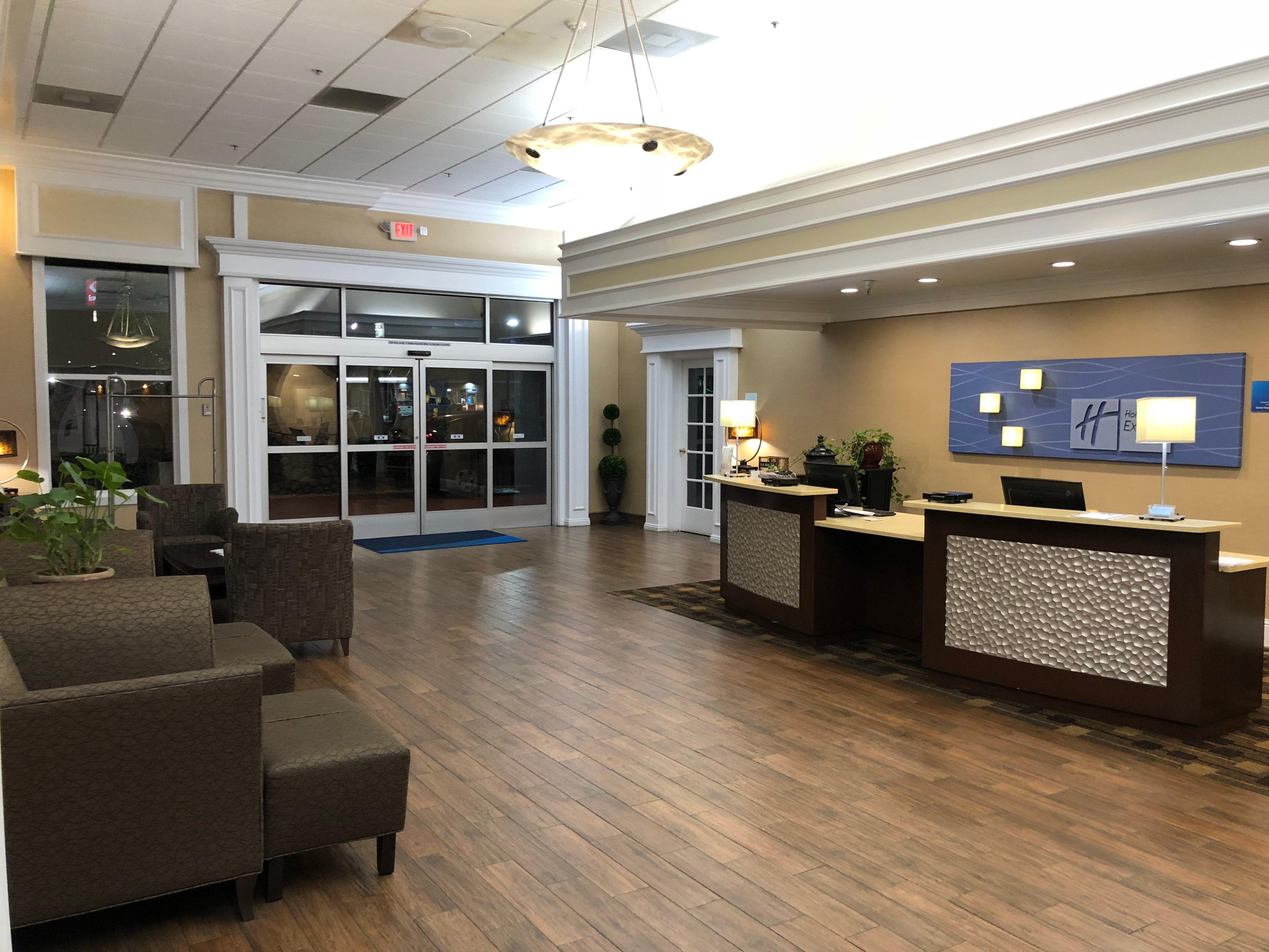 Holiday Inn Express Corning By Ihg Eksteriør bilde