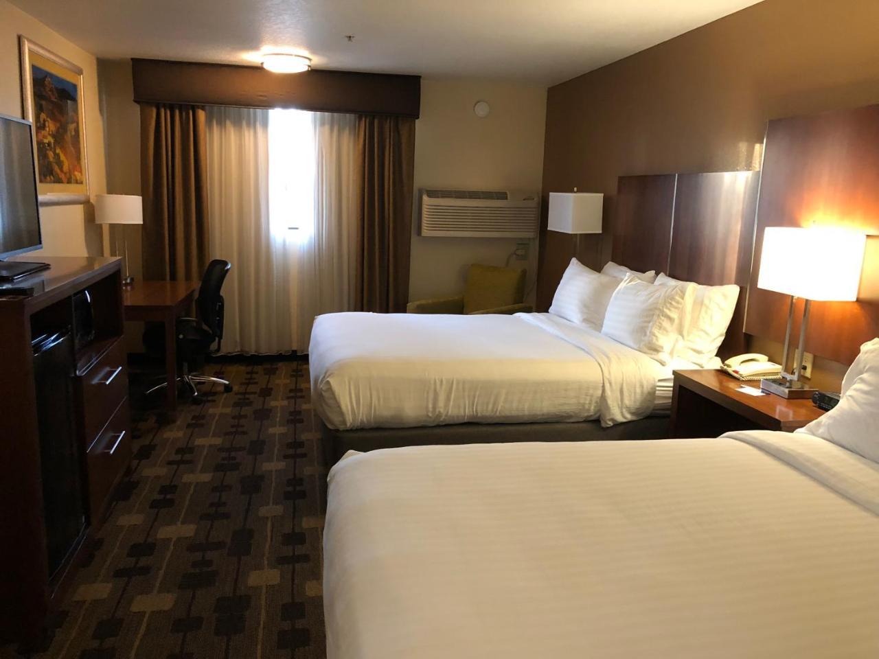Holiday Inn Express Corning By Ihg Eksteriør bilde
