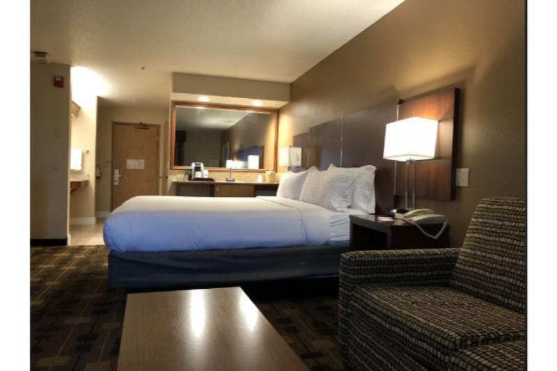 Holiday Inn Express Corning By Ihg Eksteriør bilde